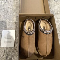 UGG, Tan, Men’s Size 9