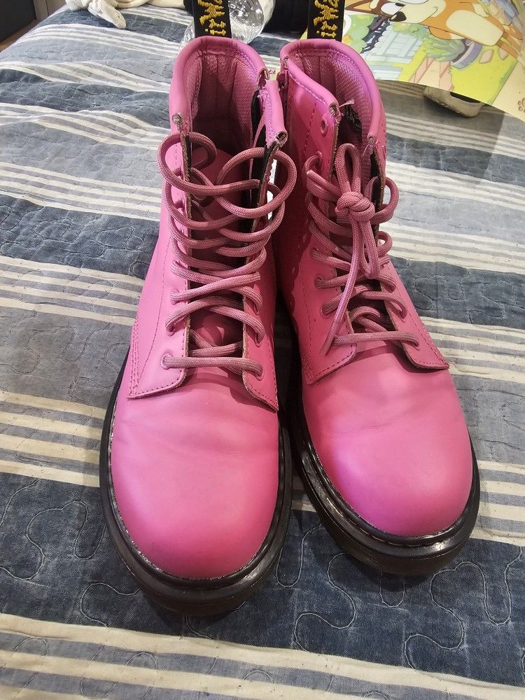 Hot Pink Dr. Martens Boots Like New Size 4 Girls