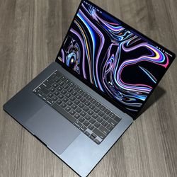 MacBook Air 15" M3 Midnight