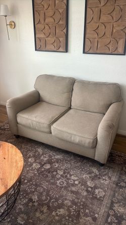Couch pair
