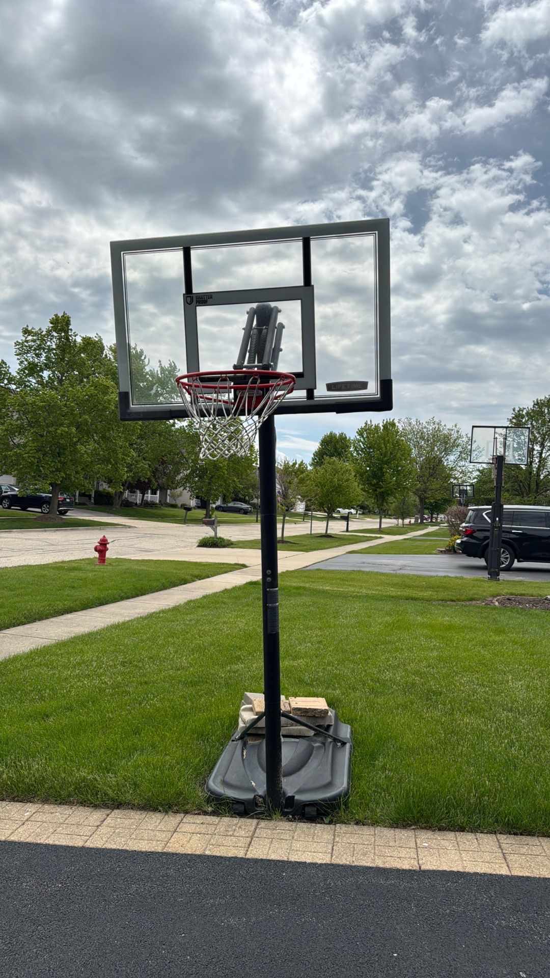 Basketball hoop as-is