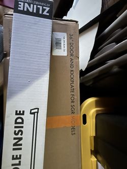 Zline 36” Range Door/ Kick Plate /handle