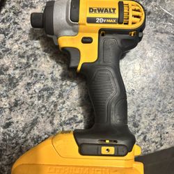 Dewalt impact 1/4