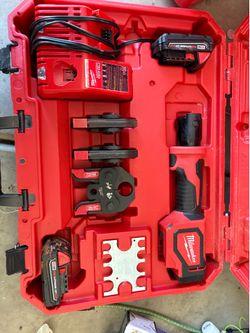 Cordless Short Throw Press Tool Kit with 3 PEX Crimp Jaws (2) 2.0 Ah Batteries and Charger