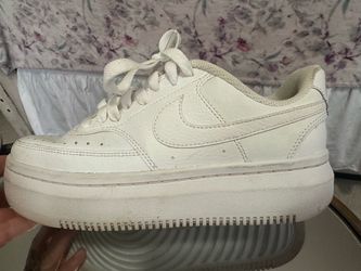 Nikes women's