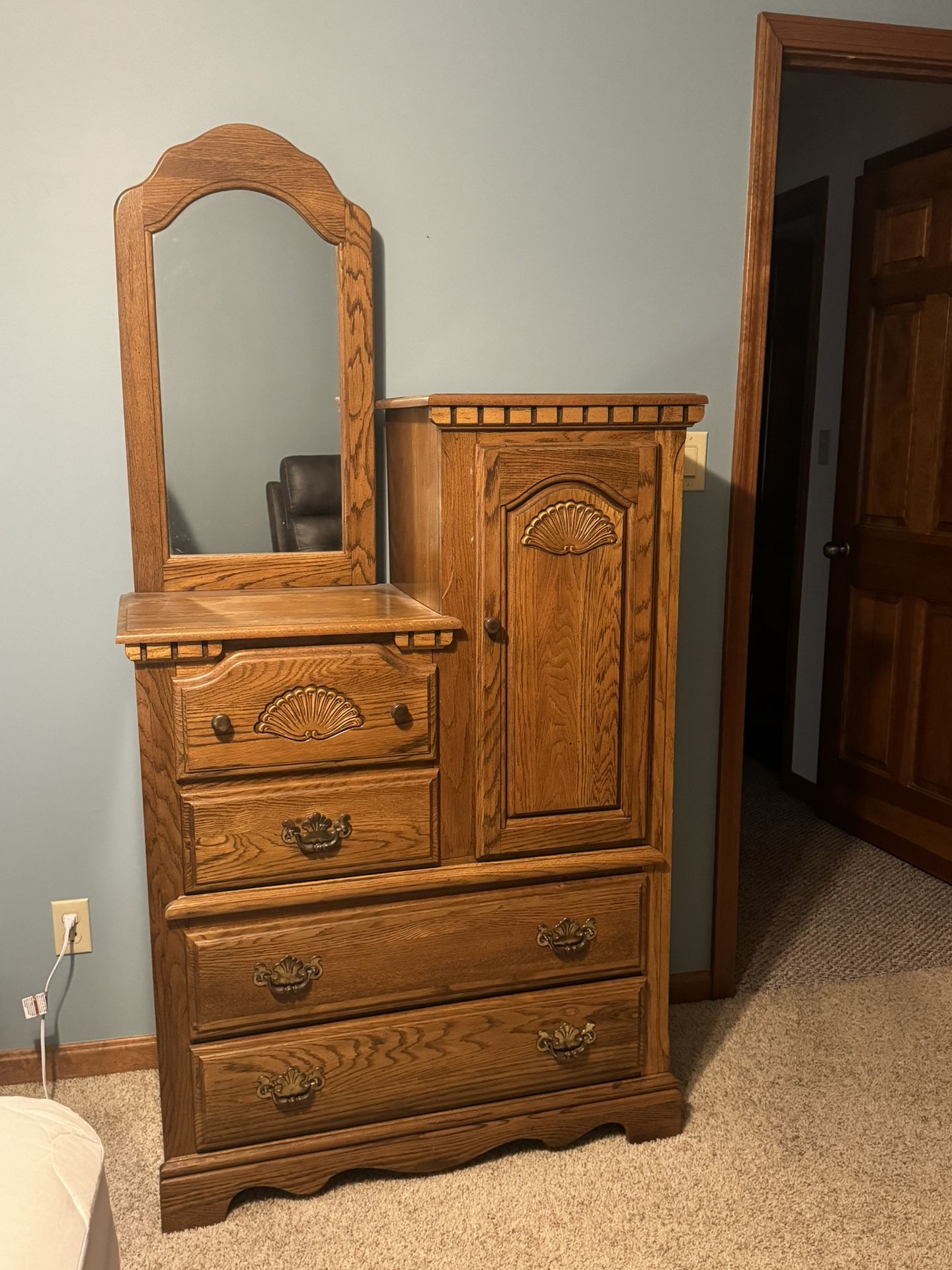 Large Dresser /Chest Of Drawers