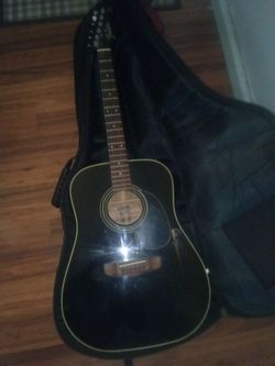 Fender acoustic guitar with case