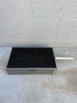 Orion Motor Tech (OMT) 1100lb Motorcycle Scissor Lift Jack with a wide rubber-padded deck and adjustment handle.