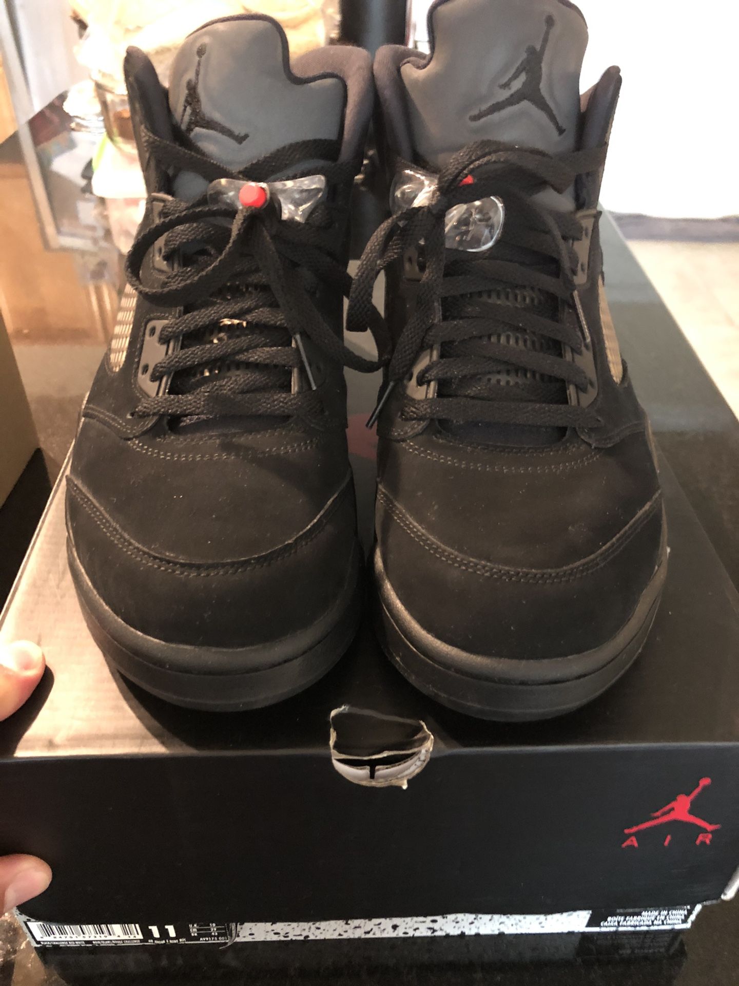 Retro 5 Paris size 11 super clean og all