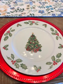 Christmas dinnerware