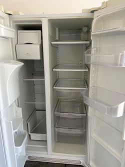 White Frigidaire refrigerator with water/ice