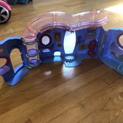 Little Pet Lovin Playhouse