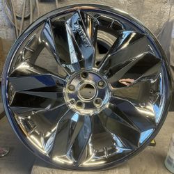 1- 20” Lexani Wheel Chromed 