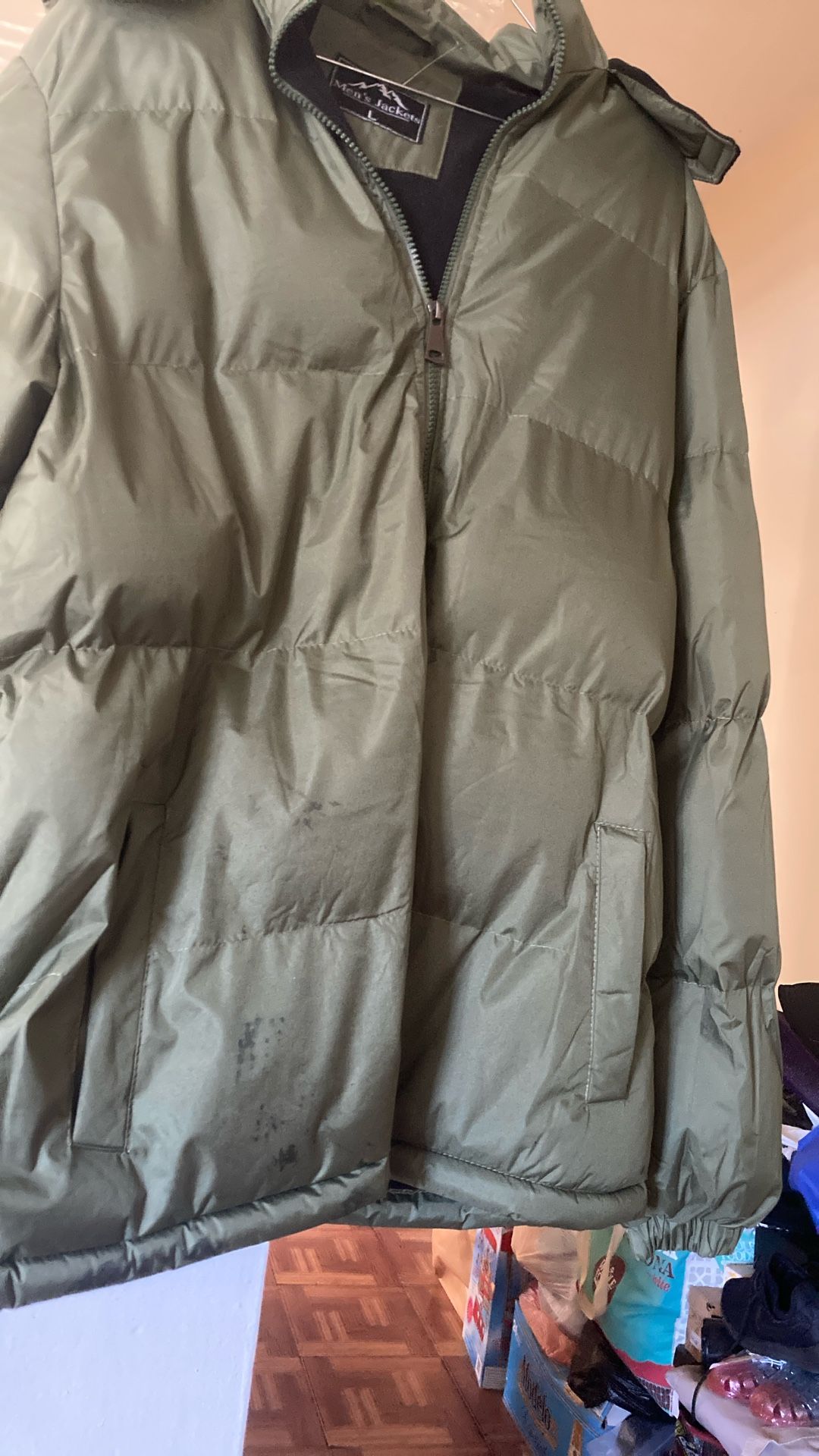 Men’s Jacket Size. L. New