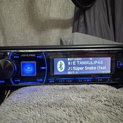 Alpine CDE-HD149BT Bluetooth/USB Car Stereo