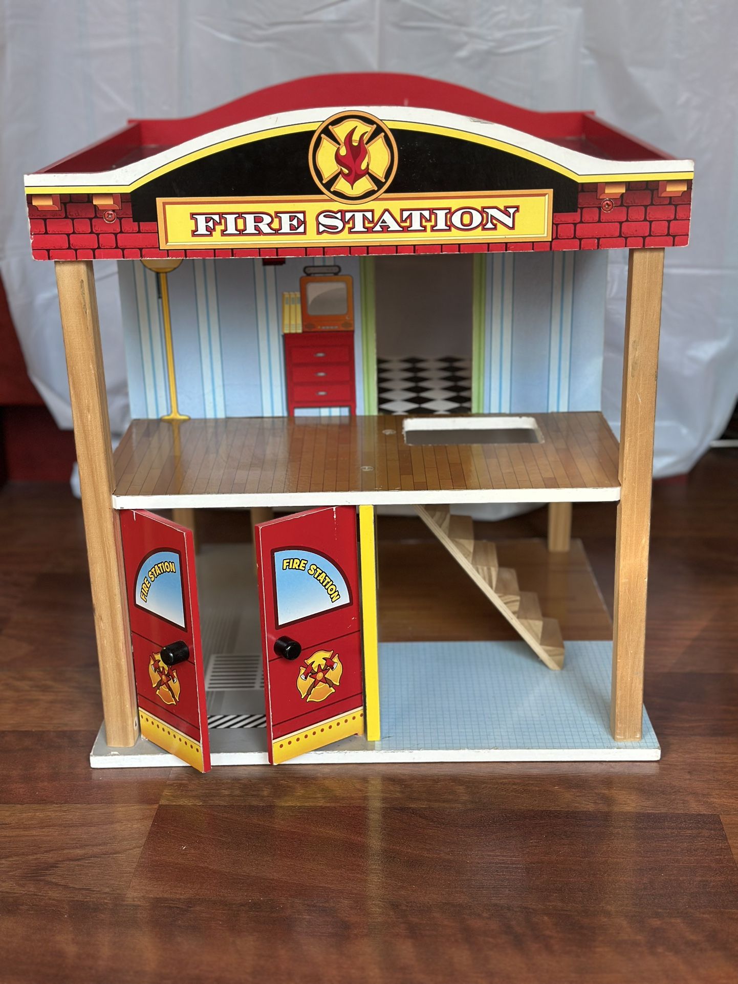 Toy Fire Station House With Helicopter Lounging Pad
