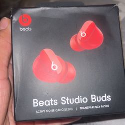 Beats Studio Buds