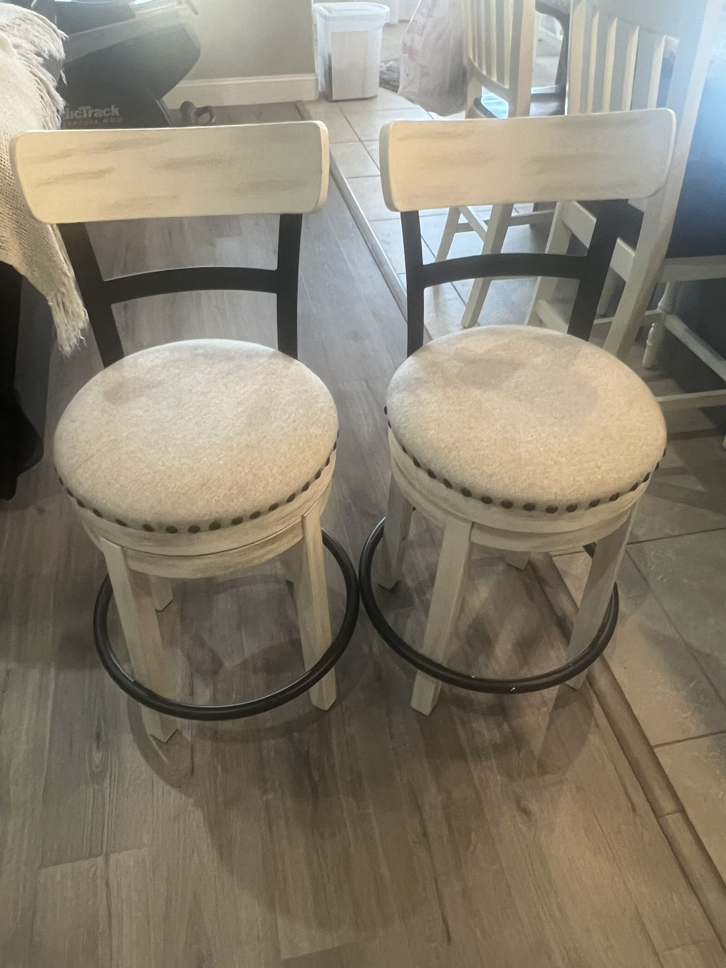Counter Stools 