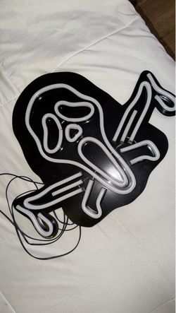 Scream light up sign