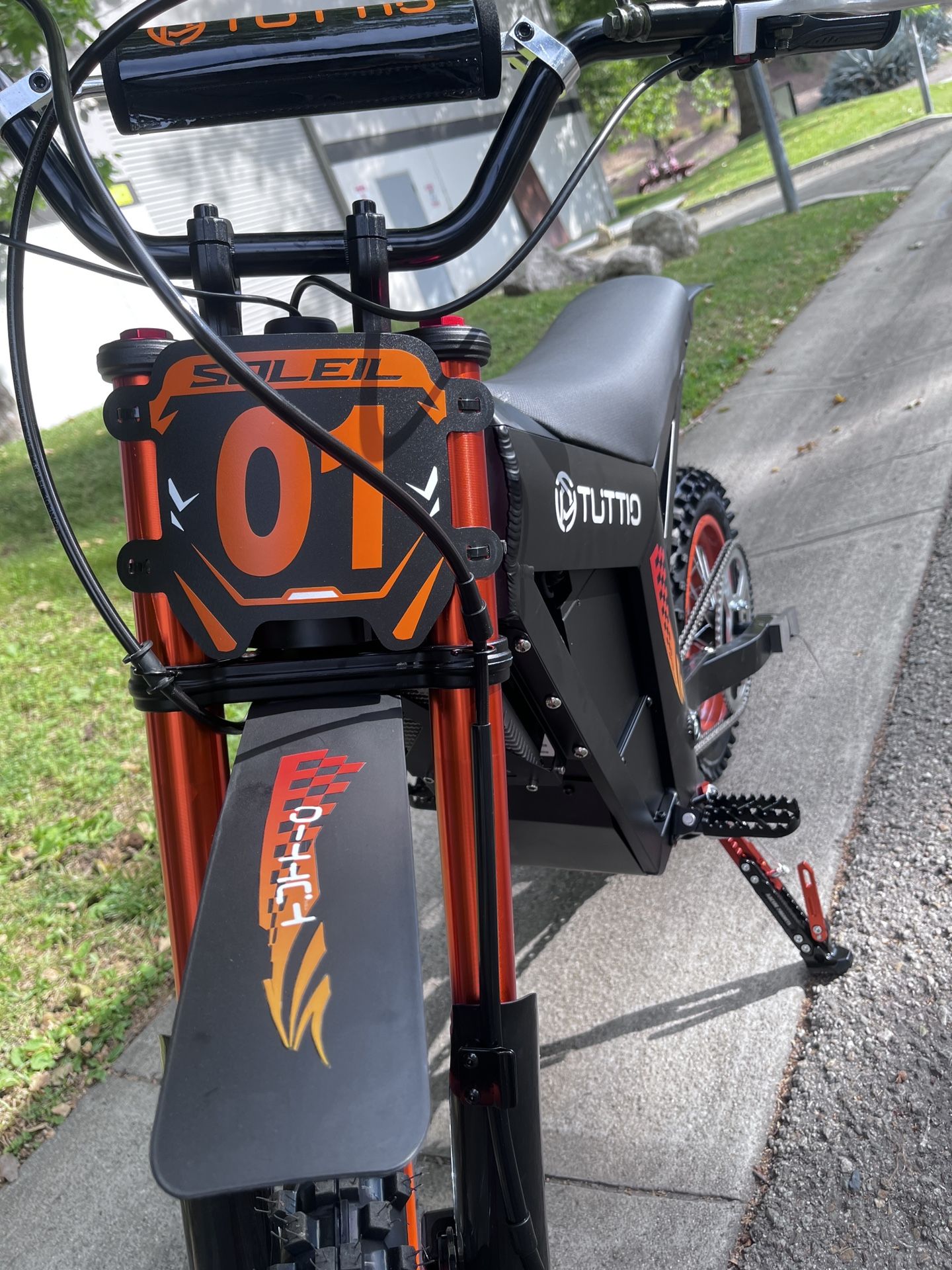 Brand New - Tuttio Dirt Bike 37MPH