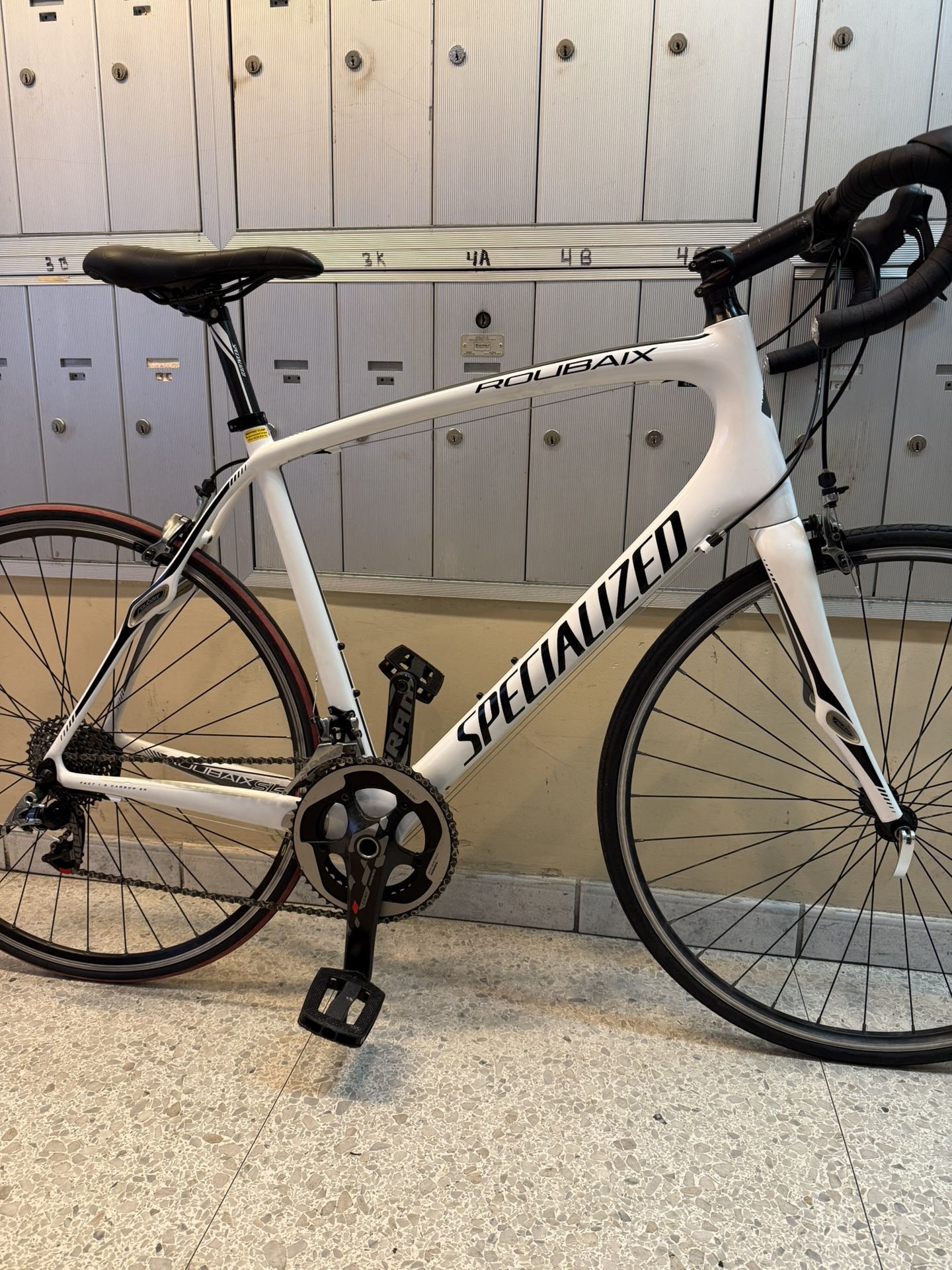 SPECIALIZED ROUBAIX SL2 (CARBON BIKE WITH SRAM RED GROUPSET)…