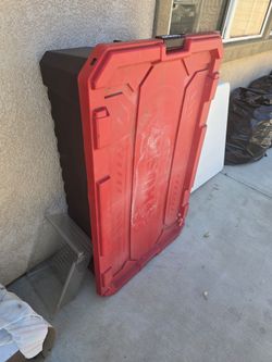 FREE 57 gallon Large Plastic Storage Box Lid