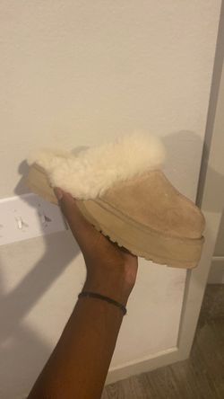 Women uggs size 7
