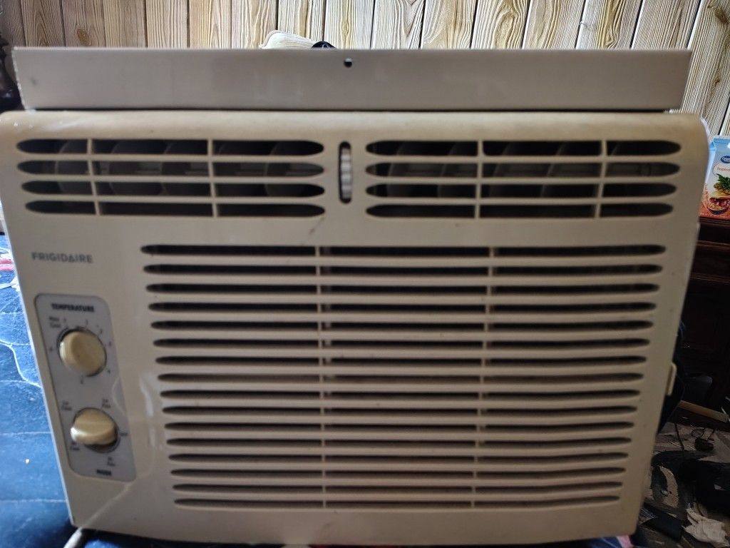 5000 BTU Air Conditioner