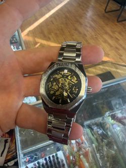 Lucky fours spine watch