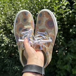 Vans Sunflower Print 🌻