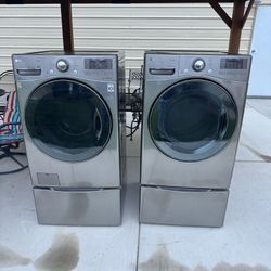 LG Washer Dryer, Electric, Can Deliver, Local Merced Areas