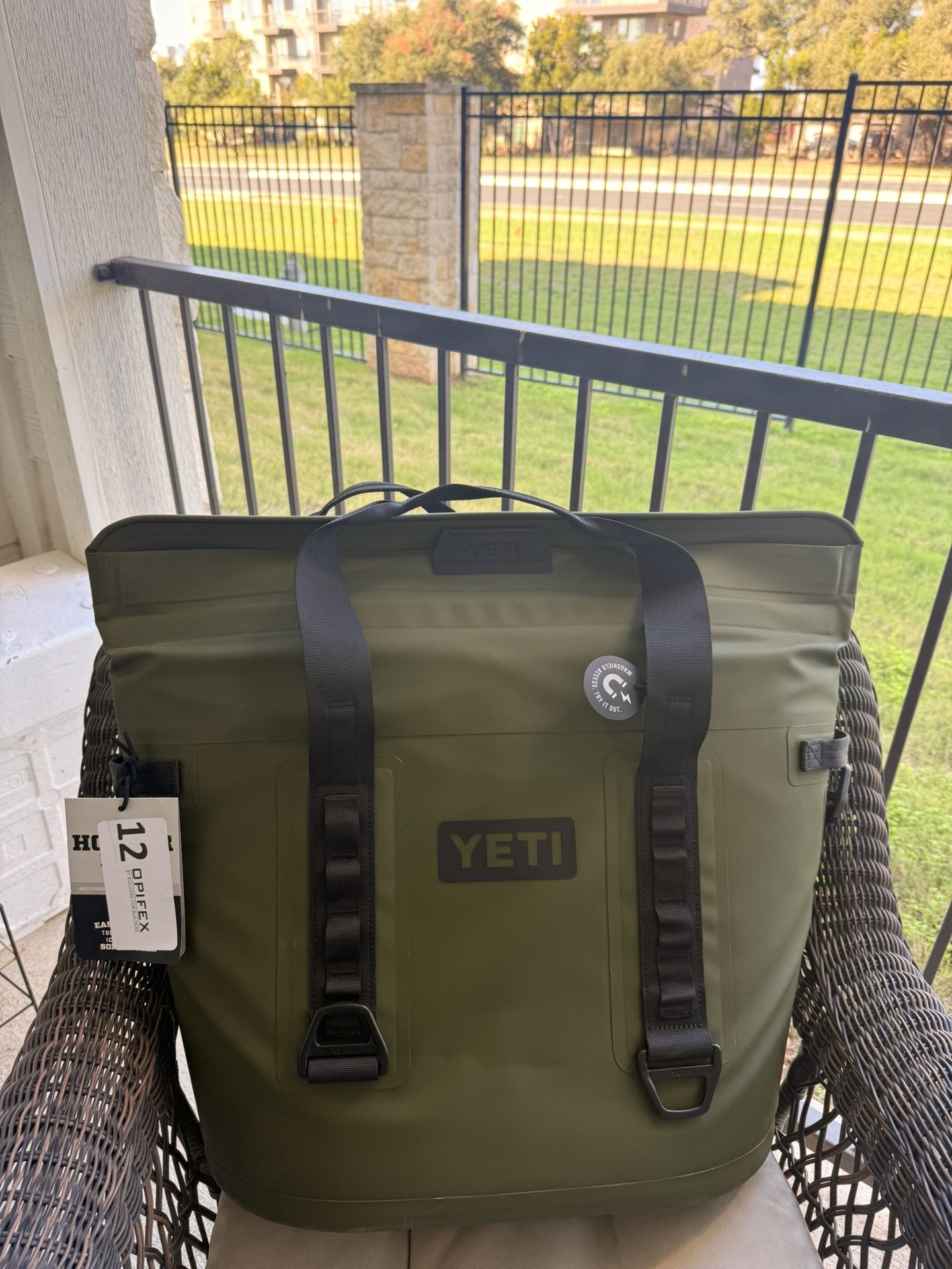 Yeti Tote Soft Cooler M30 Olive Green New