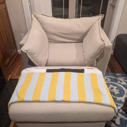 Mini Couch , Super Soft Cushions, Normal Wear And Tear