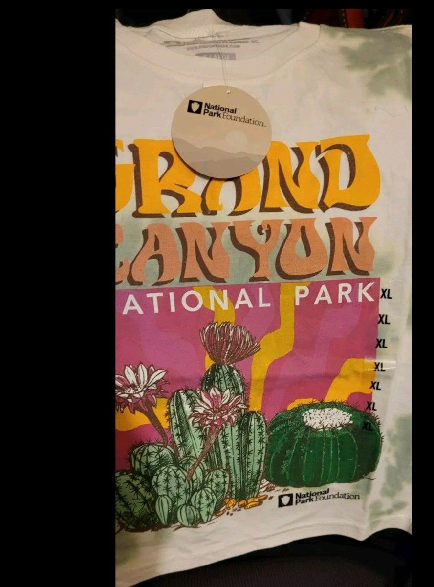 Official Women's Uni Xlarge Grand CANYON Cropped Graphic T shirt Bad Bunny