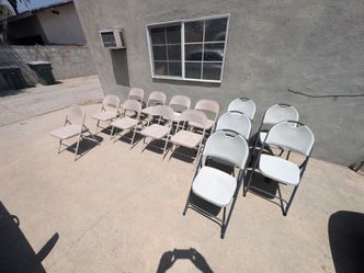 Foldable chairs
