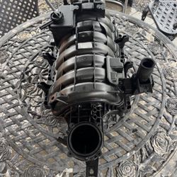 OEM 5.7 Hemi intake manifold 