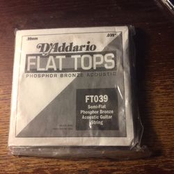 4) D Addario Flat Tops ft039 semi flat pho’s bronze strings