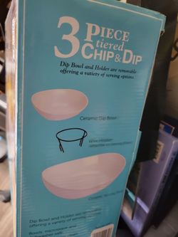 Tiered serving dish
