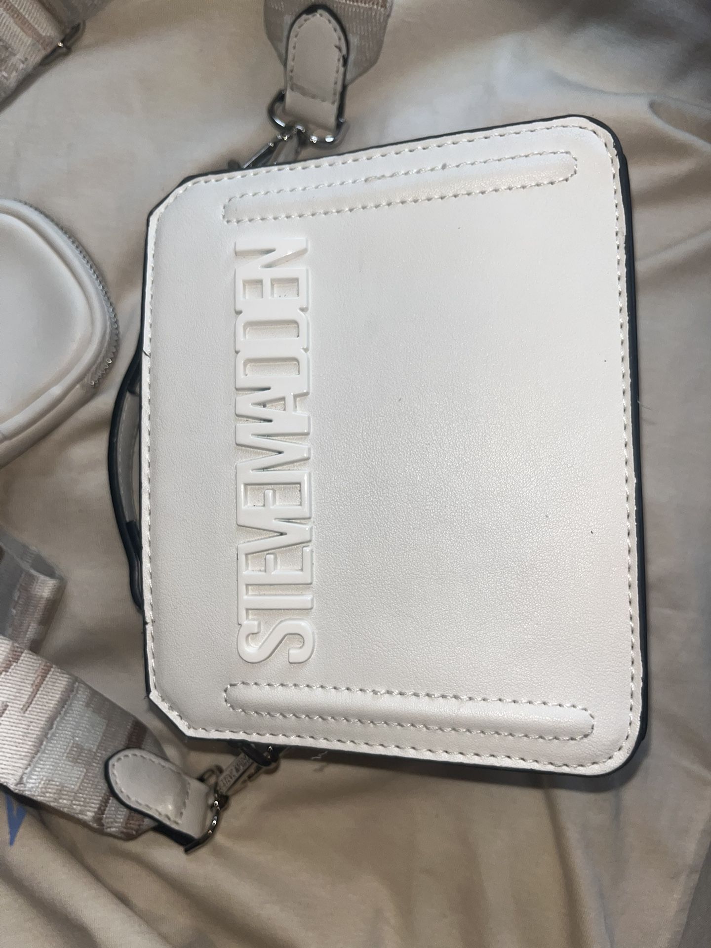 Steve Madden Bevlyn Cross Body Purse