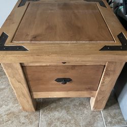 End Table Oak (Free)