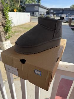 Women’s uggs boots