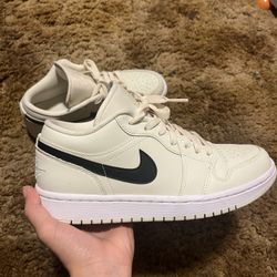 Jordan 1 Low Coconut Milk 