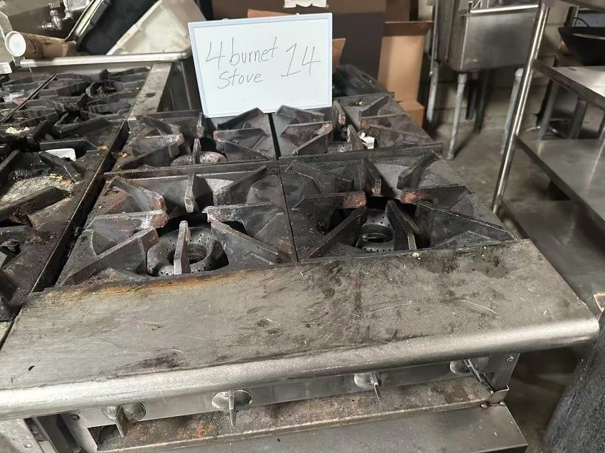 4 Burners Kitchen Stove
