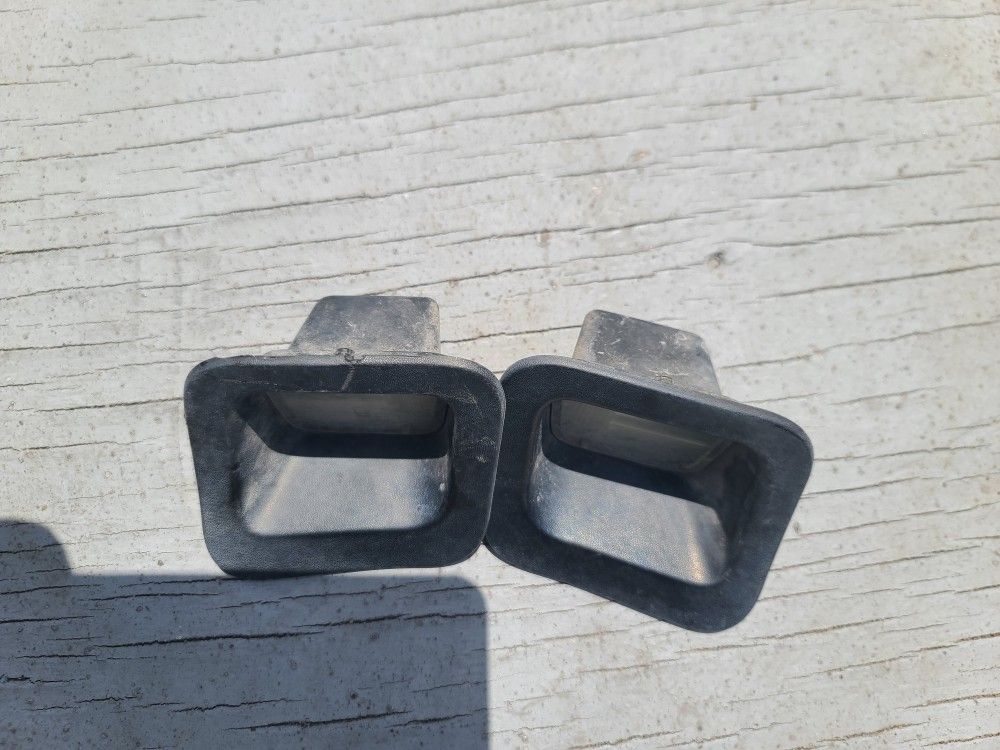 Vendo un par de luces para porta placas traseras son Originales