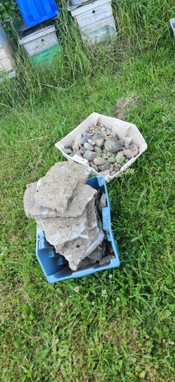 Free rocks