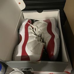 Jordan 11 Cherrys