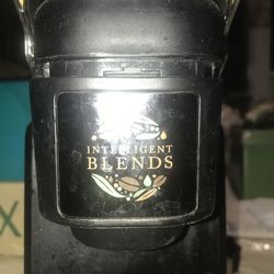 Intelligent blends coffee maker