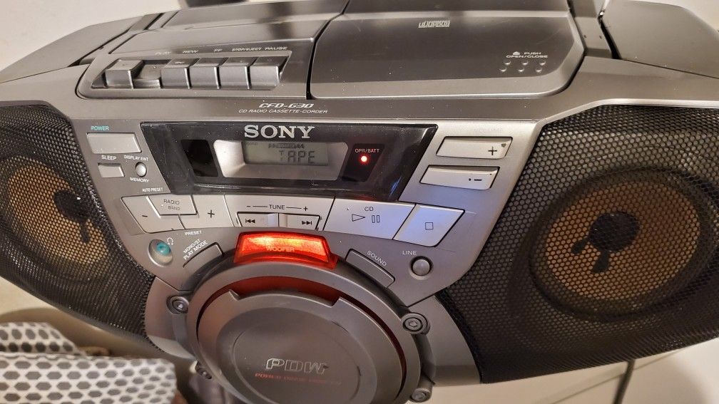 Sony CD RADIO CASSETTE CORDER
