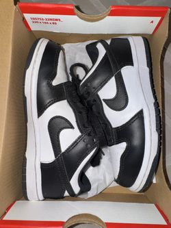 Nike Dunk Low Black/ White