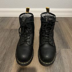 Dr. Martens Boots (UNISEX)